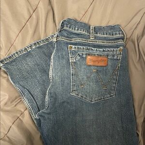 Wrangler Classic Blue Jeans with Leather Patch
